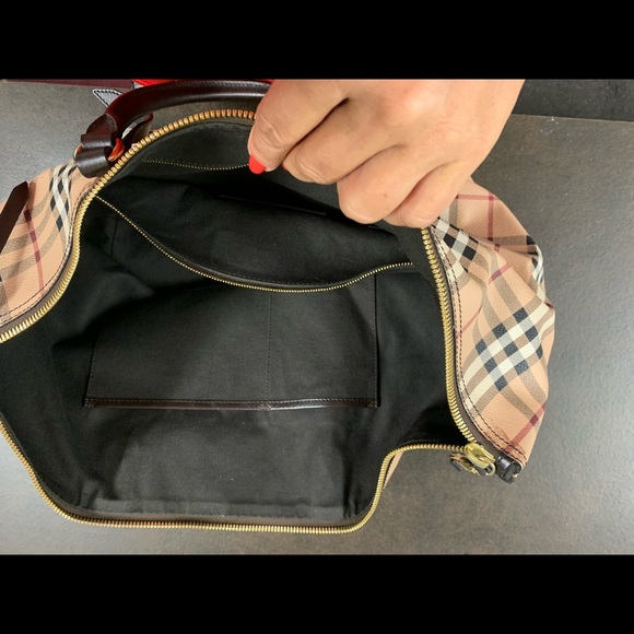 **SOLD**Authentic Burberry large tote bag - Picture 6 of 9